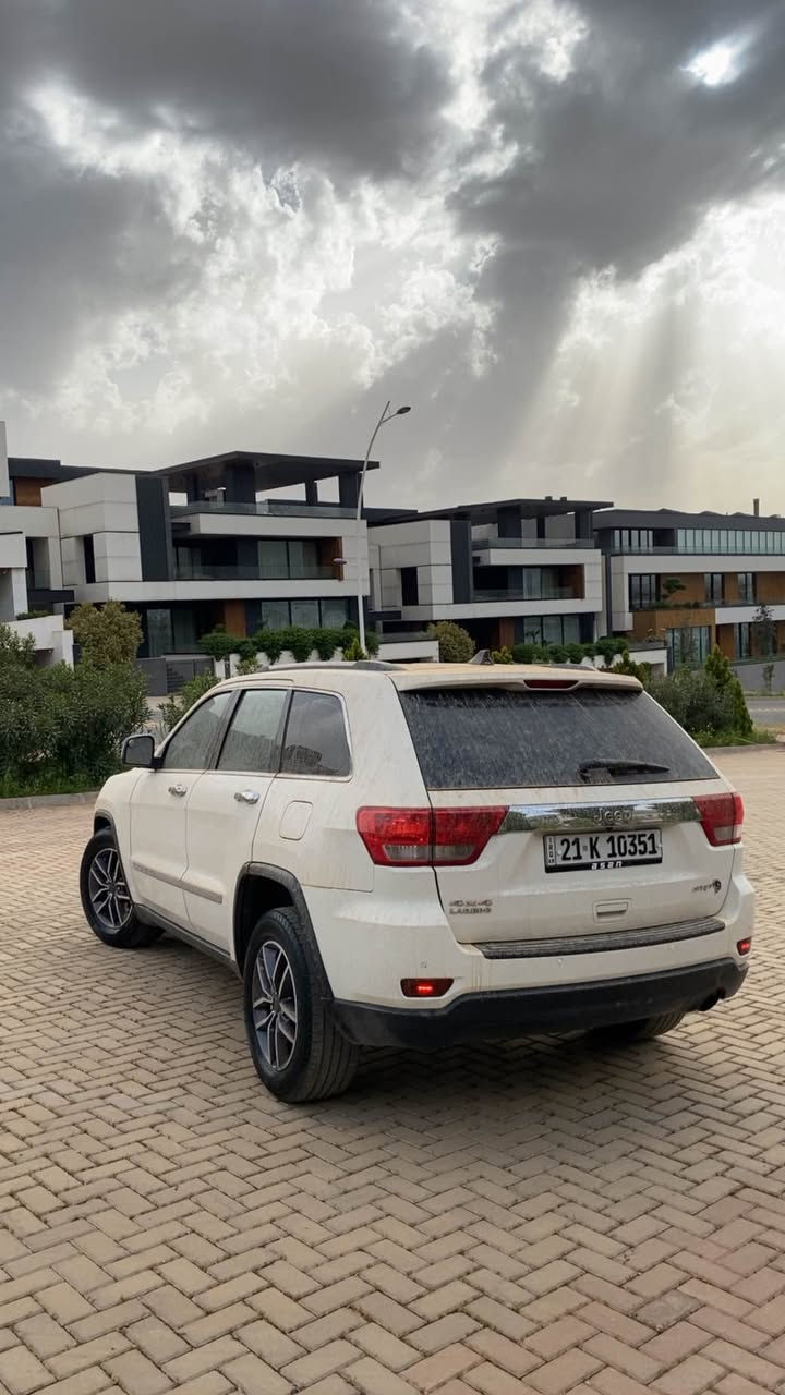 Jeep 2011 
Tanha 97ml roshtwa ✅
Makena 3.6 nakrawatawa ✅
Kushn karaba 
Awena hetar 
Drga basma 
Laet outo 
Dabll aksll 
Taqm wele 2021 bo bastwa 
Tayay yabani bo krewa 
Kaml peshe zenon 
250 masrafe neia 
Kamll servsm kerdwa 
Haydlorek germ gorewa 
Sewayli aksl 
Hechm masraf tia naheshtwa 
3 pala boiaxe haia lasar shuxt 
Da3me neia 
Sanawe tazaia 
Banawe xomawaia 
Slimani 
*********** ❤️ السليمانية, العراق
