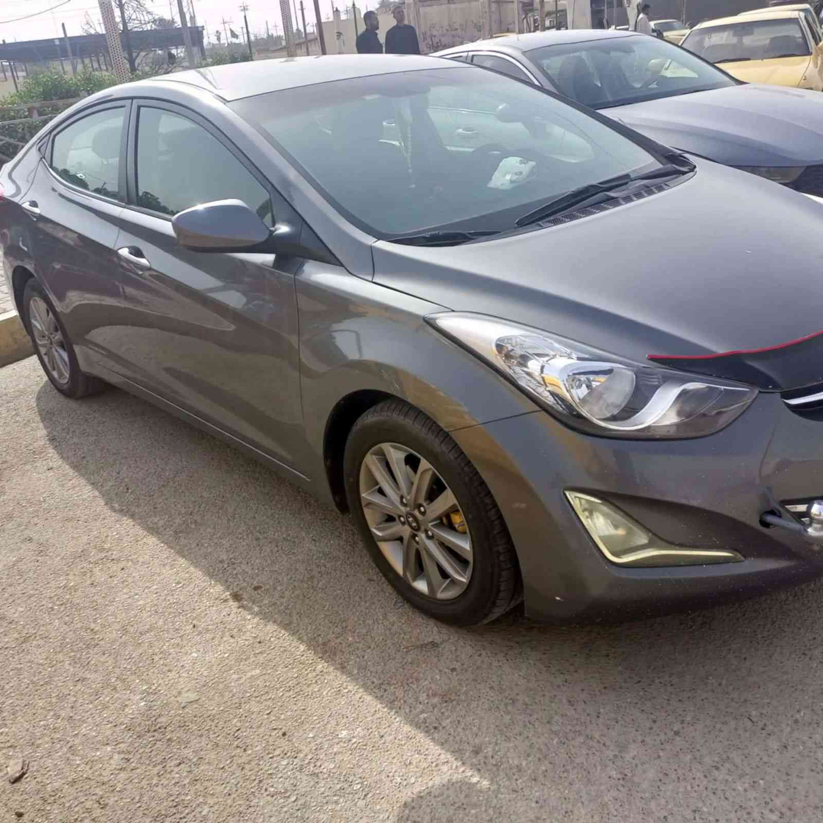 انترا موديل١٣ وارد امريكي بيه جاملغ وبنيد بدون دواخل رقم ذي قار سياره جديده مكينه ١٨٠٠ دوش سعره ١٠٠ وبيه مجال ***********
