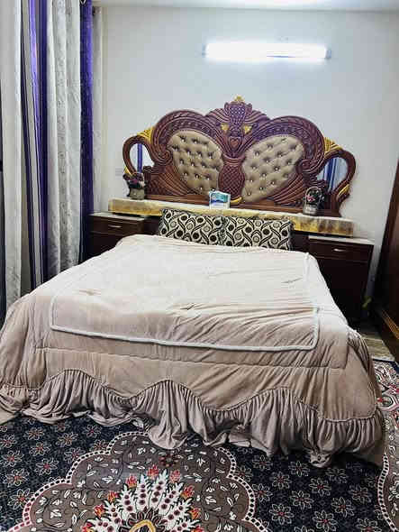 غرفه نوم مستعمل شي قليل شغل حطاطه كلش قوي 

مكانها بغداد الدوره 

السعر 3 ملاين و600 وبيها مجال كلش بسيط صارت عليه فوك 4 ملاين تصميم من الانبار وشغلهم غني عن التعريف 

***********
