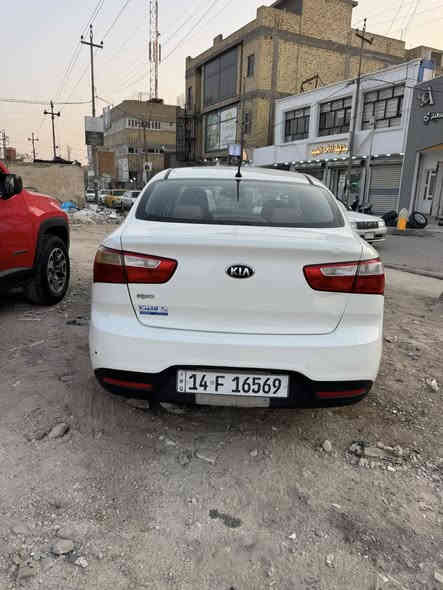 السلام عليكم 
كيا ريو  خليجي 14   1/1
كارتون ماشيه 100 كم
ممينه 1600 دوش  شاشه كامره  حساسات  ويل كب  ستيل  وتخم تاير كارتون  نبريد وكاله ثلج 
دواخل مشمشي مطعم  فتحه سقف  كفاله من الدعاميه للدعاميه مكاني شطره باسمي 
السعر 100 قفل 
***********
***********
تحياتي
