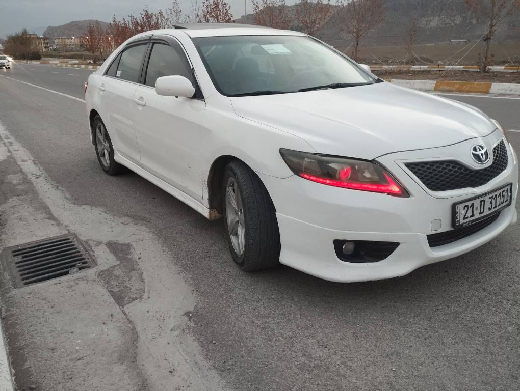 کامری 2009 فول پێنج پارچەی بۆیاخە              بی ناو مەکینە کراوەتەوە بەڵام بەشەرت گێڕ بەشەرت تەحویل بەشەرت سەنەوی بەناوی خۆمانە غازی ئیتاڵی بۆ بەستراوە زۆر خاوێن و بێ کێشەیە. )*********** رانية, السليمانية
