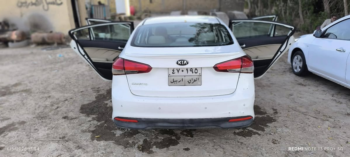 : سيراتو موديل 2018خليجي
سيارة فول ماعدا البصمة

تحكمات ستيرن مثبت سرعة شاشة عطلات سبورت أنظمة ايكو 

وبعد بيها شغلات هوايه

د سكات أربعة داخل بيجي يدات الباب ستي: بيها فقط رشة صبغ الجاملغ والباب  اثرشخوط بدن ضربة و٣اصبع  معجون بالجاملغ الي بصف اللايت

وبدون دواخل لايتات زنون 

خمسة ويل كب 

كير عادي واوتوماتيك 

كير ستة نمر: سيراتو موديل 2018خليجي 
سيارة فول ماعدا البصمة
تحكمات ستيرن مثبت سرعة شاشة عطلات سبورت أنظمة ايكو 
وبعد بيها شغلات هوايه
د سكات أربعة داخل بيجي يدات الباب ستي: بيها فقط رشة صبغ الجاملغ والباب و٣اصبع  معجون بالجاملغ الي بصف الايت
وبدون دواخل لايتات زنون 
خمسة ويل كب 
كير عادي واوتوماتيك 
كير ستة نمر***********
