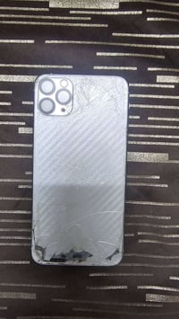 آيفون ١١ برو ماكس • ٦٤ • شاشة وبطارية مبدلة