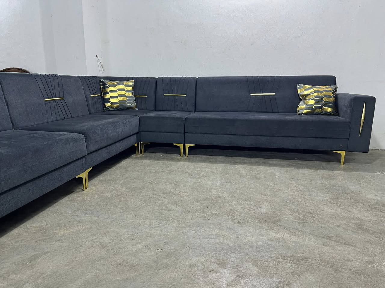 L
هاتینەوە بە ئێڵێکی ناوازە 10 نەفەری 
دەست کردە شتێکی زۆر تایبەتە زۆر تۆکمەیە
ژم***********
