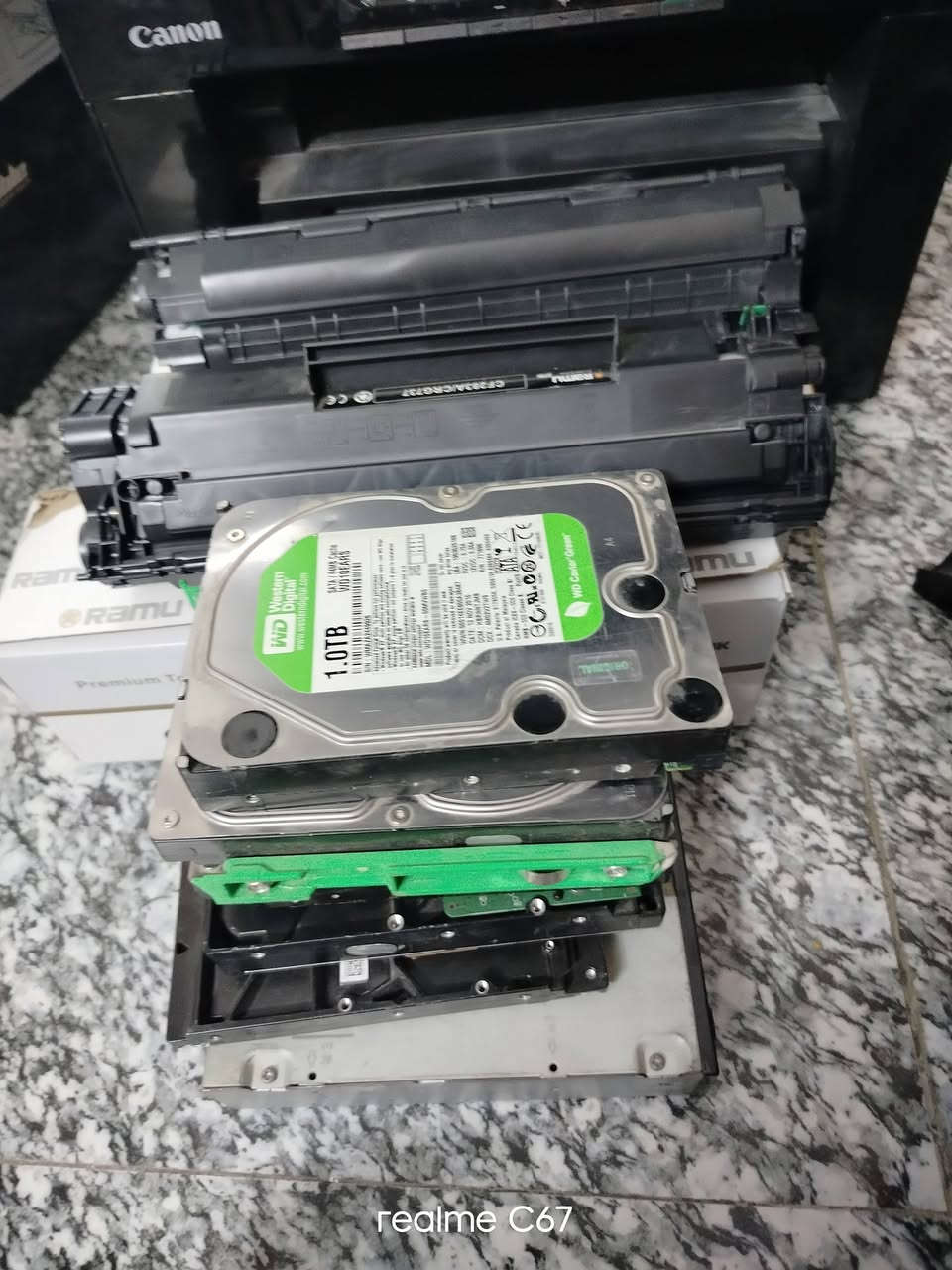 السلام عليكم قطع غيار مال حاسبه وطابعه للبيع مستخدمات بس نضيفات الاتصال عل اتصال مامتوفر عل فيس يوجد واتساب ***********
