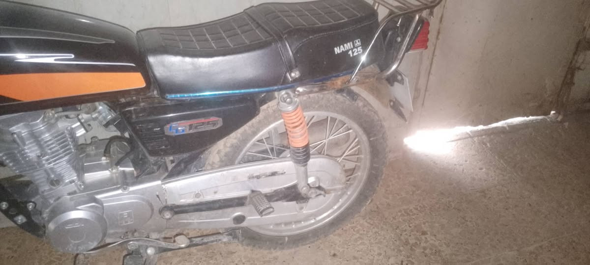 دراجه نضيفه للبيع اوراق اصولي 
‏‪***********‬‏
