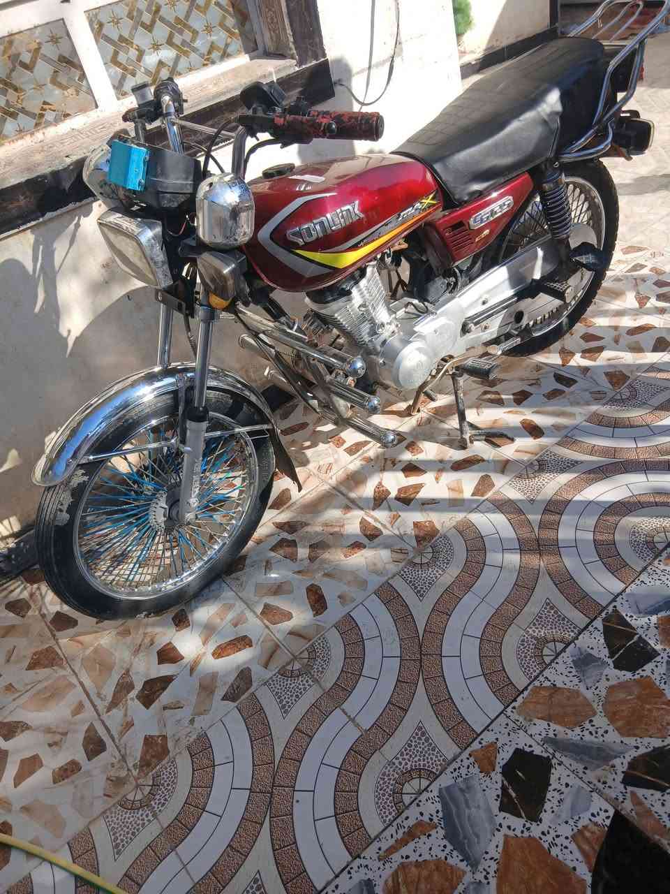 سلامو عليكم ورحمة الله وبركاته موطور للبيع مكفول كفاله عامه قيم وخذ مكاني لمفرك غير متواجد عل انت ***********
