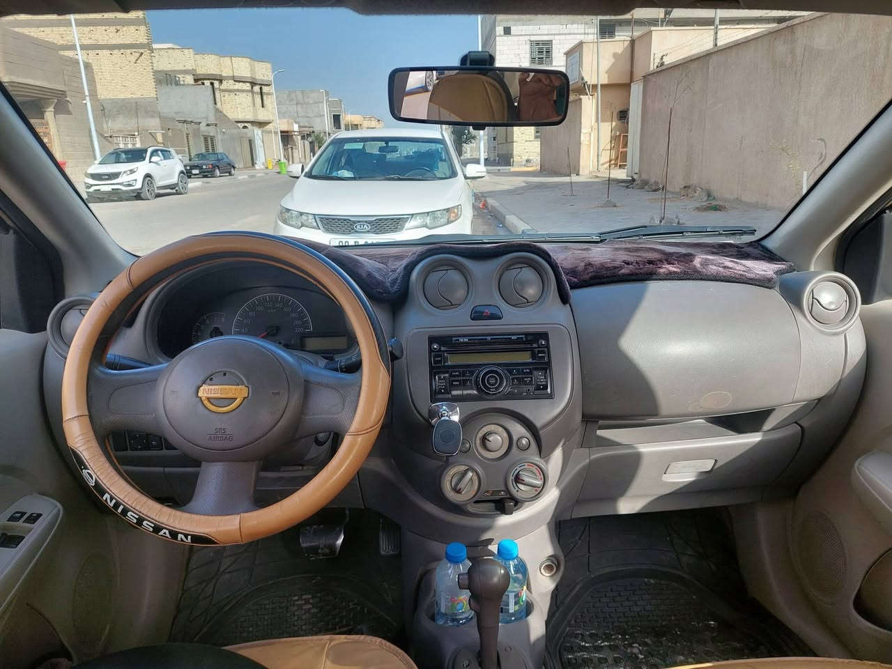 نيسان سني هندي ٢٠١٤ سيارة مال واحد جناي بيهة صبغ وطخات خفيفة مكفولة من الدعمة القوية تخم تاير جديد راديتر جديد باتري كوري جديد الجامة الامامية مبدلةسيارة جاهزة السعر ٦٥ /***********  البصرة الزبير
