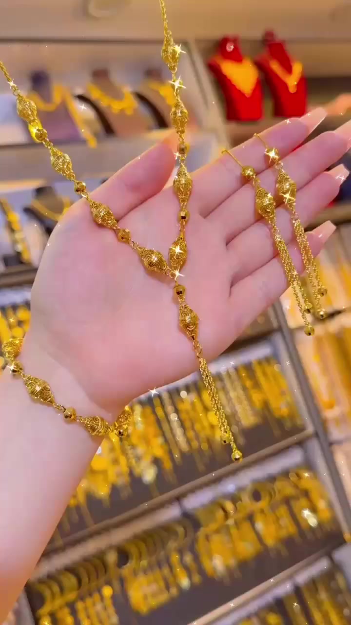 جمال السيتات.
تقليد الذهب. طلاء ثابت 💯 
ضمان بطلاء


**إذا كنت صاحب هذا الإعلان وتريد حذفه لأي سبب، رجاءا أرسل رسالة إلى الدعم الفني**