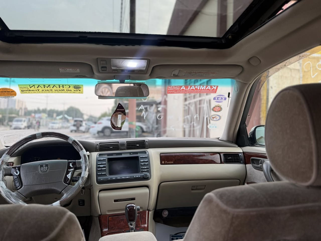 للذواقه  فقط ملك الالوان 🤭
ملكه للبيع سياره كركوك مدفوع كمرك وقرص كامل 
كفاله عامه كص وظربه وشخوط ورصعات وصوليات 
سياره فول موصفات 4 دكم اصل تبريد امامي خلفي 
ستيرن كهرباء 4 كراسي كهرباء امامي وخلفي مري شفط تحكم ستيرن ستيرن كهرباء برده خلفيه فتحه 
تحوير نجف بيت مديد ودشبول عارف العيساوي 
محرك ديفور الجبير شاصي 75 محرك وكير ستوني شادهن حداديه من الطول للطول كله جديد سياره مال جناي وجديده بلكارتون مال جناي وفول 1ع1 كلهن بيها 
داخل بيجي دبل شاشه الكتروني وعادي اريل خلفي اصلي لحيه اماميه اصليه  سياره ما عايزه البرغي لوحات حديد وملسق سنويه عظم فقط باقي فلوس الرقم ويل نجمه اصلي جديد وتخم تاير جديد الشراي يتصل بيع فقط بدون مراوس وفقط نقد مكاني نجف مهندسين 
سعرها 125 وبيها مجال للشراي اشلعون العيون ***********
