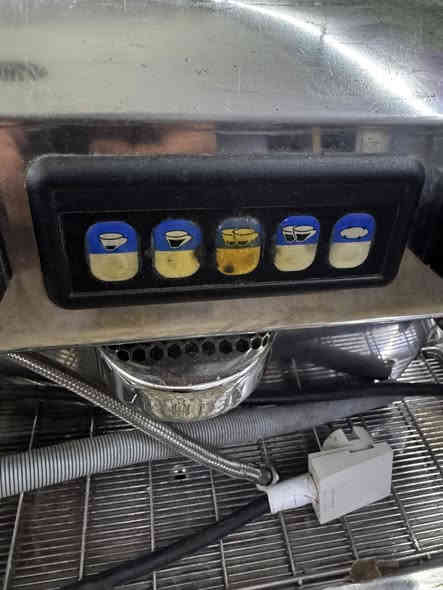 ماكنة قهوة إكسبريس إيطالي الصنع كوين اتصل *********** او***********
