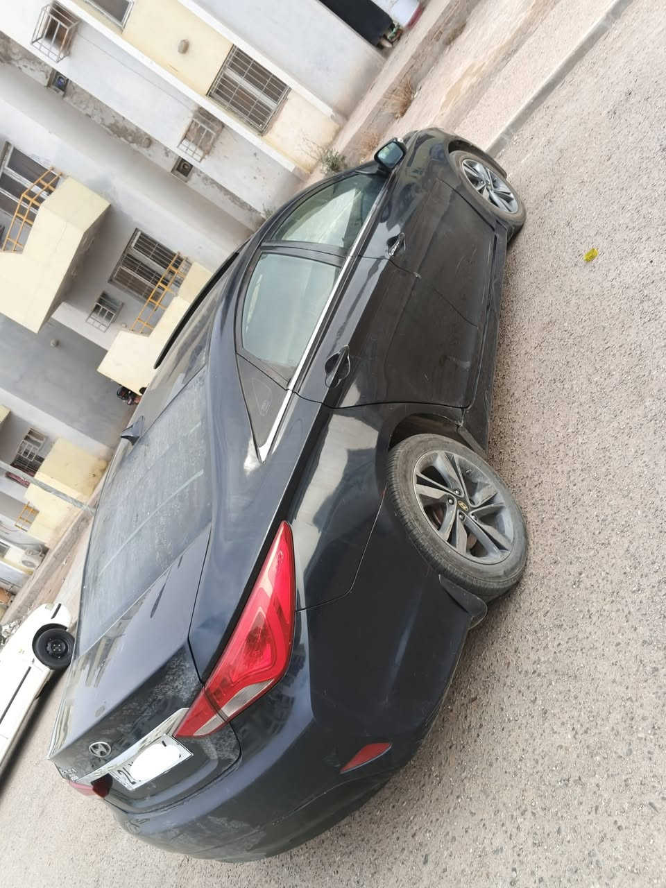 سلام عليكم سوناتا ادوات للبيع موديل 2014 فول مواصفات وارد امريكي مكينه 2400 كصه جنطه متوم السعر 42 وبيه مجال الاستفسار ‏‪***********‬‏
