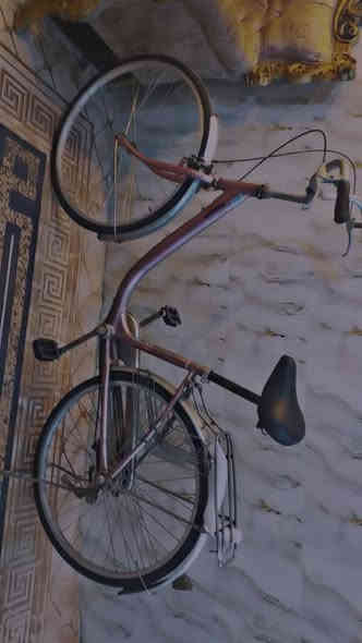 *********** السلام عليكم باسكي للبيع حاويه باله كون بغداد العبيدي السعر 90 وبيه مجال
