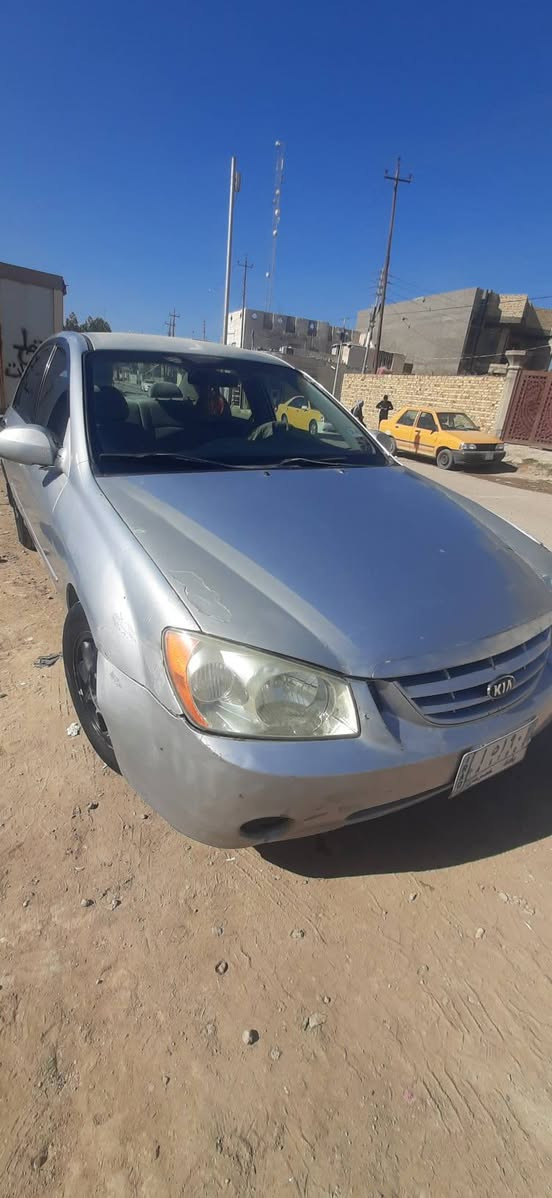 سياره للبيع سبكترا مكينه ٢٠٠٠ تدفئه و تبريد رقم بغداد باسمي سعر ٦٠ و بيها مجال
***********
.....
