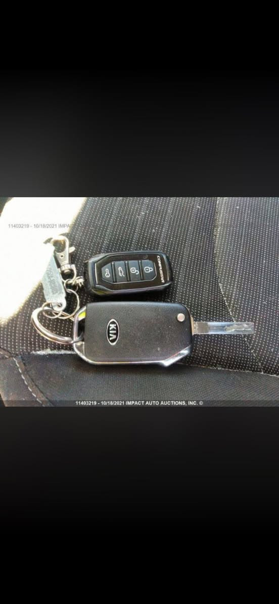 السلام عليكم
للبيع او مراوس فورتي 2021رقم اربيل دولي  بسمي وارد امريكي الحادث بصور السعر ١٣٥وبيها مجال محرك 2000دوش السكن بغداد ابو غريب خان ضاري الهاتف ***********
