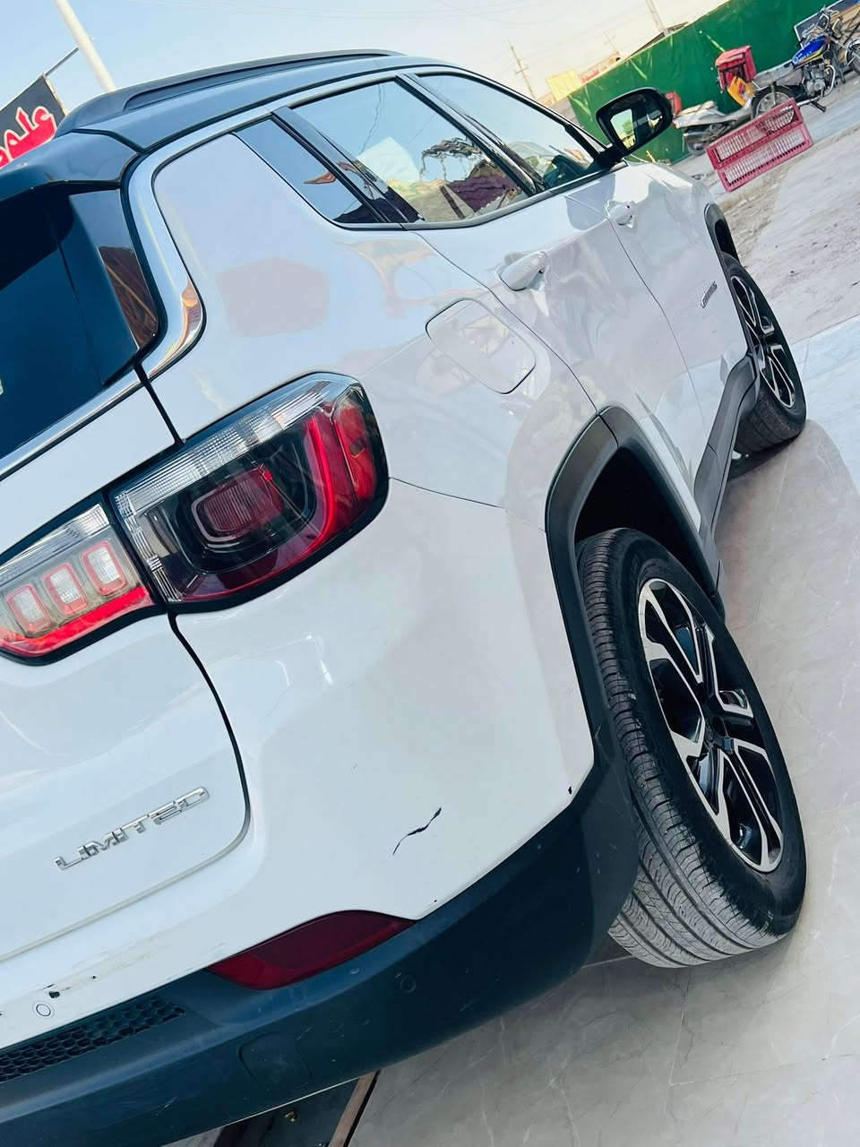 جيب كومباس موديل ٢٤ السياره ماشيه ٢١ كيلو فول مواصفات توكلو كشن كهرباء داخل لونين فور ويل مكينه ٢٤٠٠تيربو السياره مابيهه صبغ ولا تبديل كشن جلد تبريد قطعتين ثلج السعر ١٤٨ المكان بغداد ***********
