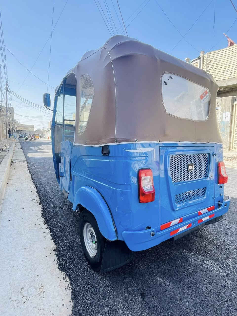 سلام عليكم تكتك 21 رقم وسنويه بغداد بيها بارد قليل بل صفحه
مكاني بغداد الكماليه***********
