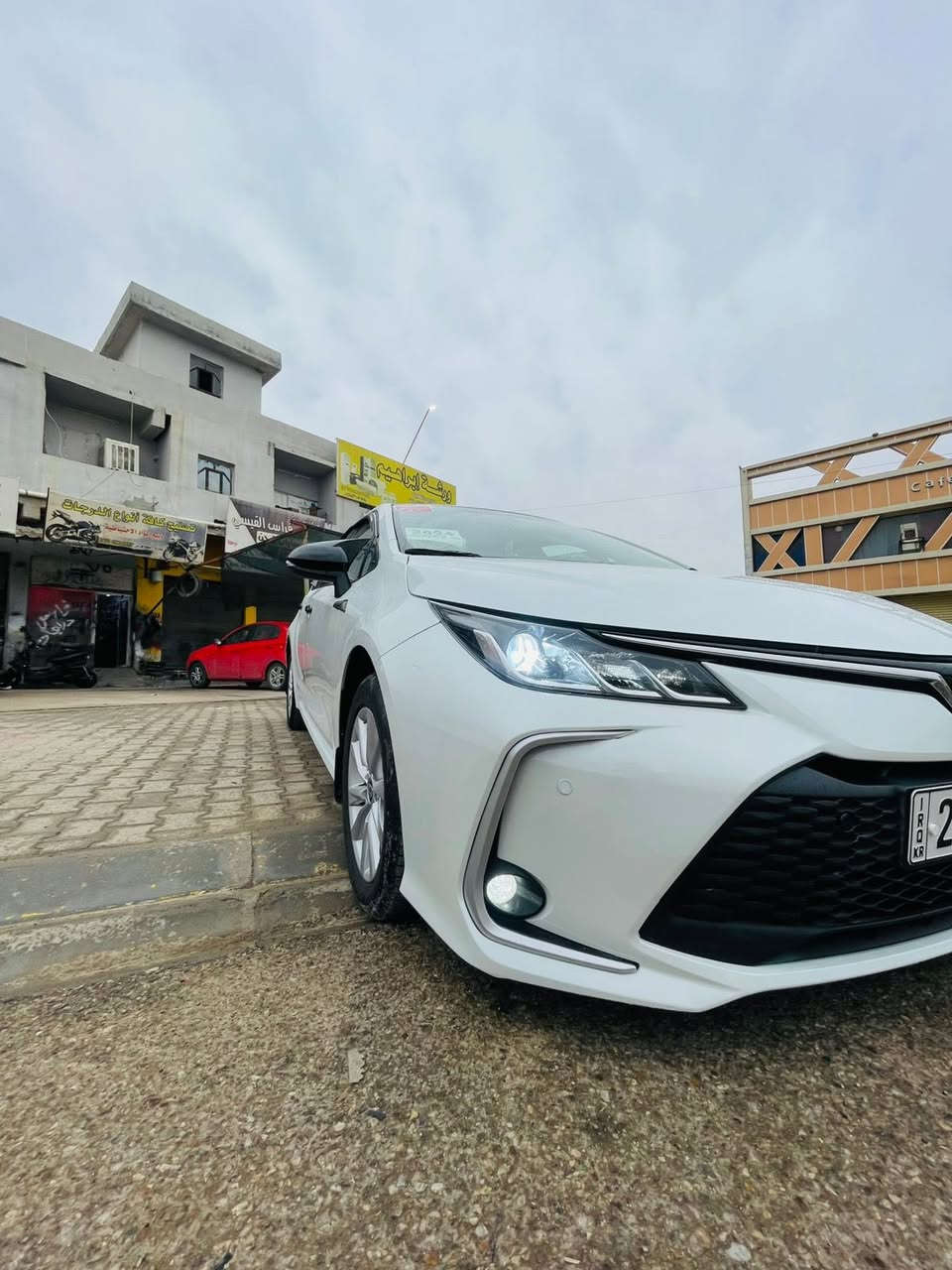 كورلا  2024 وكالة ساز 
رقم اربيل بأسمي 

     
محرك 1800 بانزين
بصمه دخول ذكي
 نظام الترحيب عند الاقتراب  
نضام قيادة سبورت وعادي 
شاشة ديجيتال مري شفط 
فتحة سقف حساسات امامية خلفية 
شحن واير ليس 
تبريد قطعتين 
سيارة فول مواصفات عدا تحكم ستيرن 
ماشيه 46000كم 

العنوان صلاح الدين تكريت 
***********
