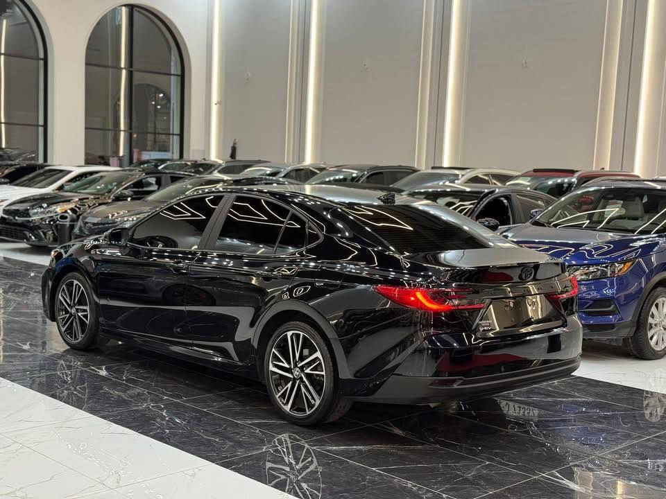 𝟐𝟎𝟐𝟓 𝐓𝐎𝐘𝐎𝐓𝐀 𝐂𝐀𝐌𝐑𝐘-𝐋𝐄 𝐁𝐋𝐀𝐂𝐊

تويوتا كامري (LE BLACK) موديل : 2025

اللون : اسود

عداد المسافة : 37 الف

حجم المحرك : 2.5L (4.سلندر) هايبرد

ملاحطة السيارة : فقط بونيد صبغ بدون دواخل

كافة الايرباكات سليمة 100%

المواصفات : 𝐋𝐄 𝐁𝐋𝐀𝐂𝐊

كيـــج الكتـــرونـــي

شـــاشة كبير لمـــس

شحن وايــــر ليـــس

كــــاميــــرة

ابـــواب  بصمة

بصمة تشـــغـــيل 
تشـــغـــيل عـــن بعد 

هـــانـــد بـــريـــك بصمة

اوتو هولد (𝐀𝐔𝐓𝐎 𝐇𝐎𝐋𝐃)

اوتو ستارت (𝐀𝐔𝐓𝐎 𝐒𝐓𝐀𝐑𝐓)

اوتو ستوب (𝐀𝐔𝐓𝐎 𝐒𝐓𝐎𝐏)

رادار امامي (تحديد مسار)
‏‎
رادار جانبي (نقاط عمياء)
‏‎
رادار خلفي (التحذير من الاصطدام)
‏‎
حساسات امامي
‏‎
حساسات جانبي 
‏‎
حساسات خلفي 

مانع انزلاق+𝐀𝐁𝐒

نظام (𝐄𝐂𝐎)

نظام (𝐍𝐎𝐑𝐌𝐀𝐋)

نظام (𝐒𝐏𝐎𝐑𝐓)

تحكيم استيرن

تبريد لمس

تبريد مركزي

كشنات كهربائي

لايتات (𝐋𝐄𝐃) ليـــد عدسة زينون

بكلايتات (𝐋𝐄𝐃) ليـــد

ويــــل كــــروم حجم 19

‏‎تفاصيل اكثر الاتصال علی ارقام التاليه  

WhatsApp☎️***********

WhatsApp☎️***********

عنوان📍اربيل فرع ناقلات

معرض كاليفورنيا كارسCALIFORNIA Cars
