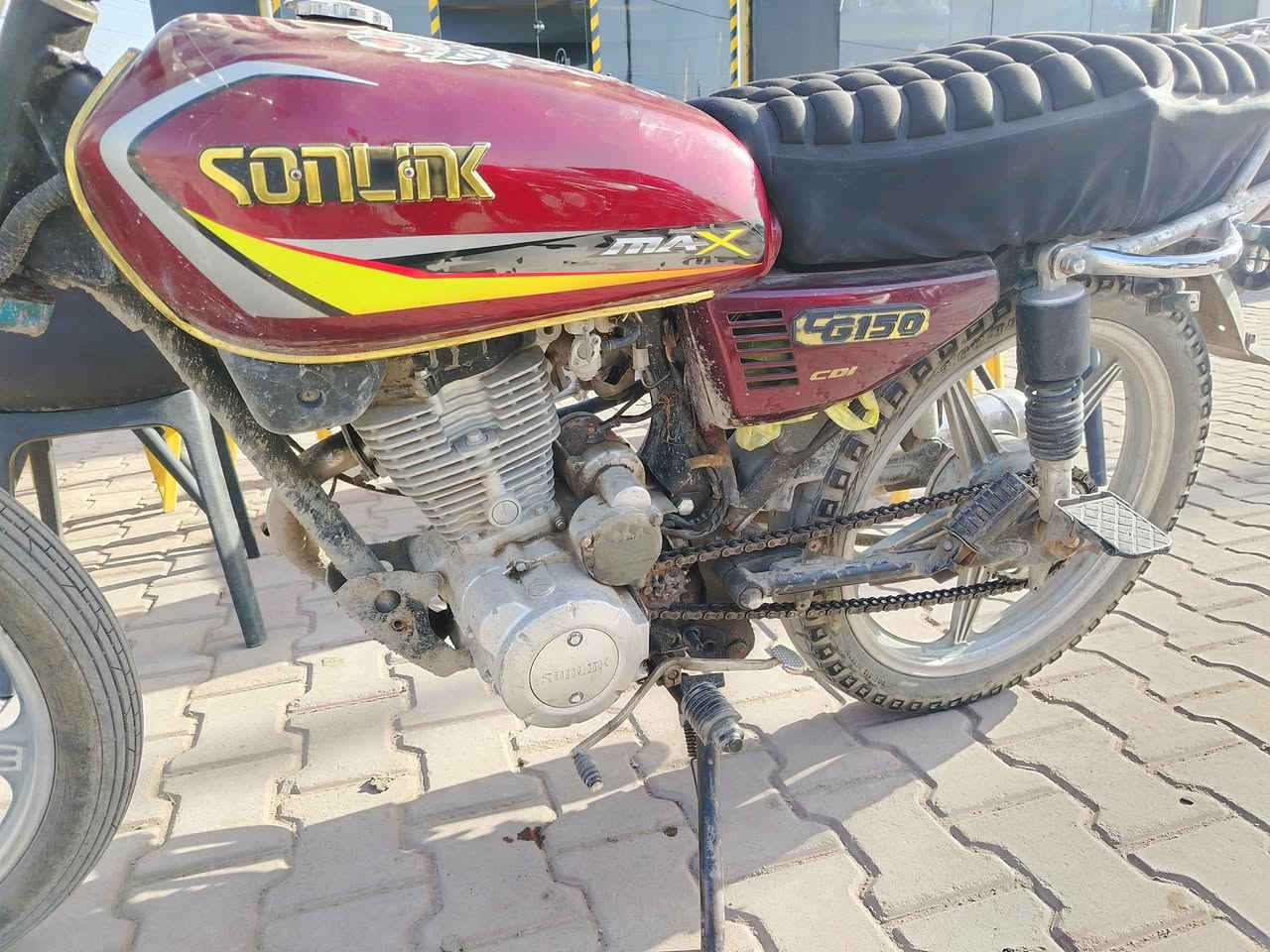 السلام عليكم من رخصت الادمن دراجه سولنك سيفان موديل ٢٣ مكينه مفوله دراجه نضيفه نقصه عداد وكلوب فقط السعر ٣٠٠ وبي مجال بسيط حك الجيه

تَواصل واتساب او ماسنجر

***********
