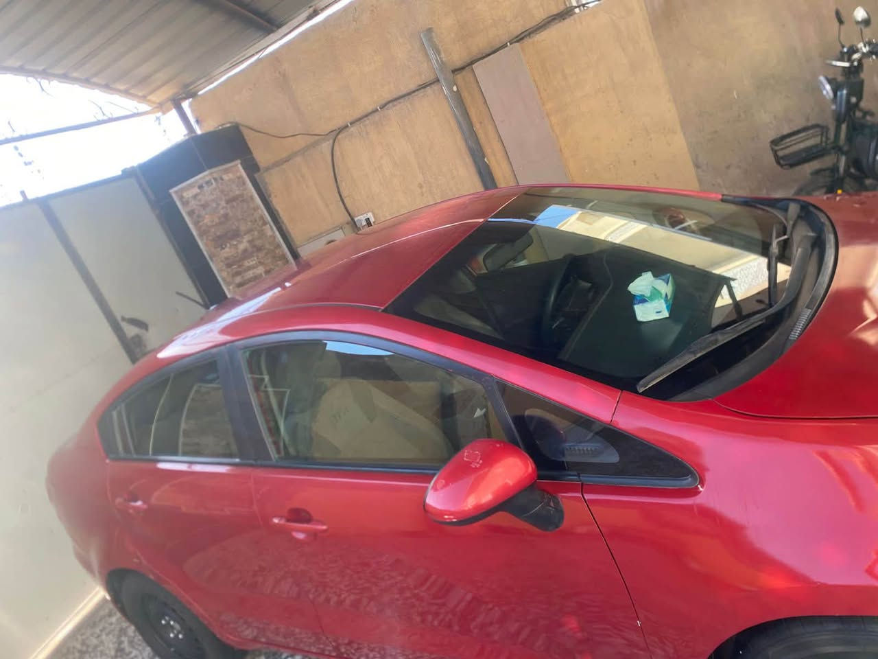 السلامُ عليكم
للبيع او مراوس ( اكسنت - صول ) امريكي فقط 
Kia Rio 2017 
وارد امريكي                  لون احمر 
محرك 1600 GDI     عداد المسافة 125000mi          الضرر جاملغ امامي ايمن + بنيد 
بلوتوث 
ايكو 
AUX 
USP
عداد ليزري  
غرفة داخل السيارة نظافة 💯  تبريد جيد جداً رقم بابل الجديد سنوية لغاية سنة 2030 كفائة المحرك جيد جداً + الكير جيد جداً كشر السيارة نظيف والسيارة جاهزة موجود سونار شامل للسياره  مكان التواجد بابل 
السعر المطلوب 80 ورقة وبي مجال 
للأستفسار *********** ( واتساب )
