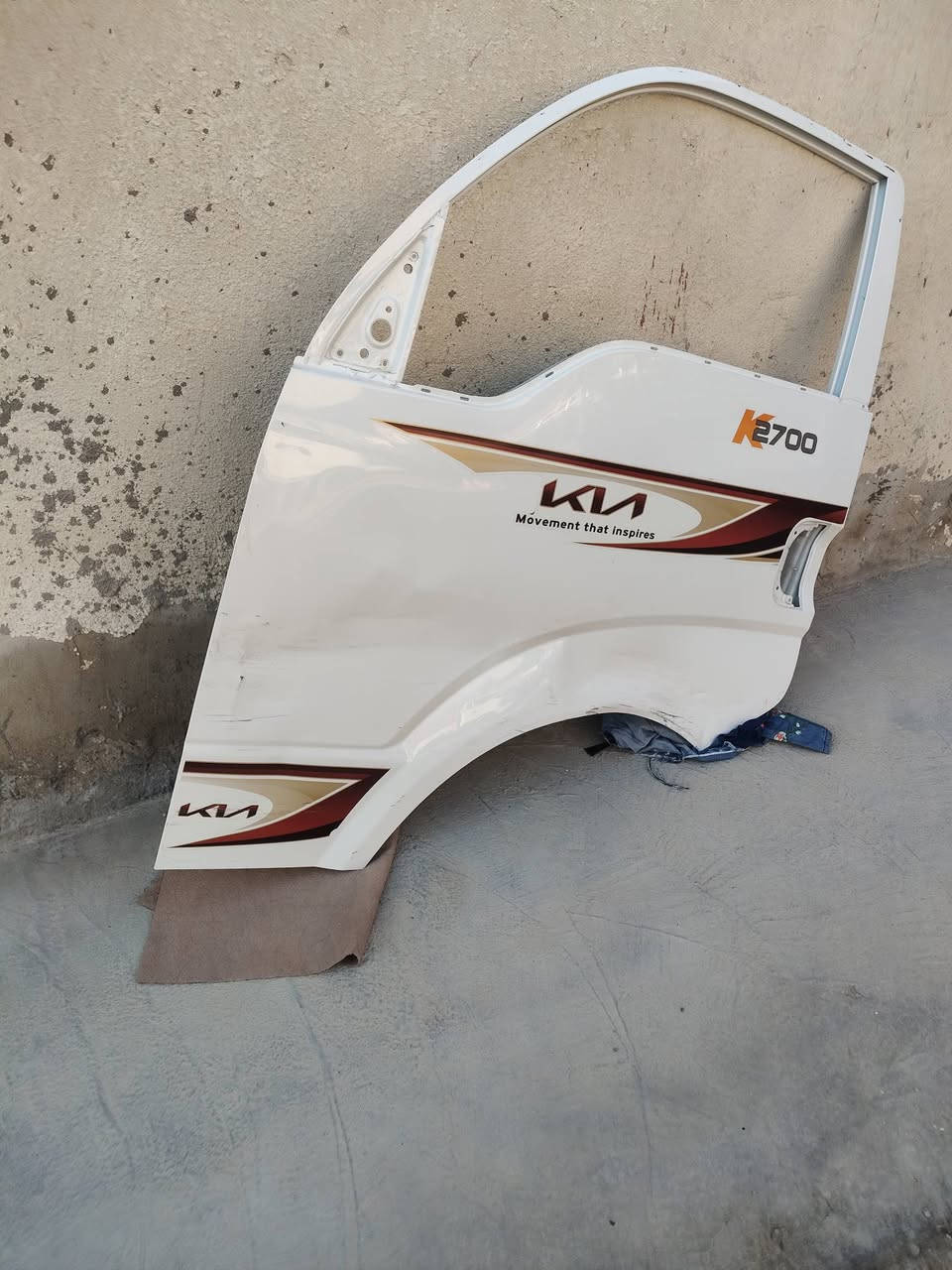 سلام عليكم باب كيه 24لبيع باب ليسر
***********
