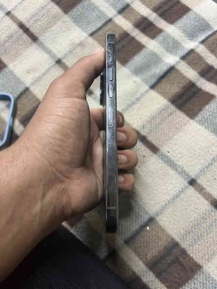 السلام عليكم أيفون 13 ‏بروماكس ذاكره 265 البطارية 86 التلفون ظهر مستبدل بالليزر￼ قطعة أصلية 
السعر 650 و بي مجال مكاني الدورة 
***********￼
