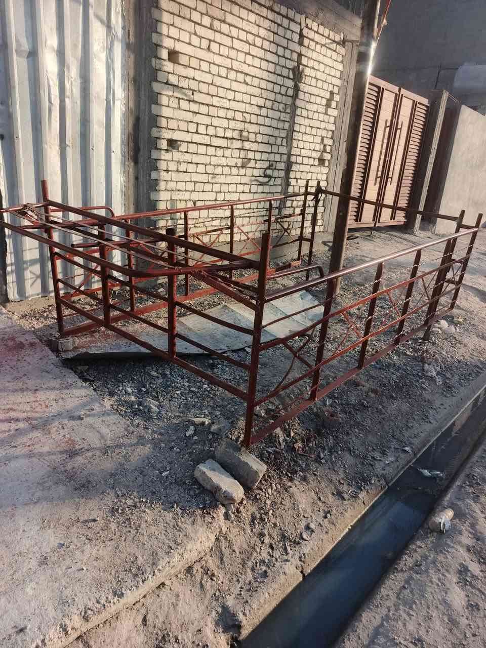 السلام عليكم للبيع محجرات كيا نثيه وبنكو 
محجر ابو ضفيره ٤٢٥
محجر بوري احمر عالي ٣٥٠
محجر بوري احمر ناصي مال كيه فونتيرة
سعر ١٢٥ 
محجر بوري اسود ٢ ملم مال كيه نثيه ٣٠٠
المكان بغداد حي نصر ***********
