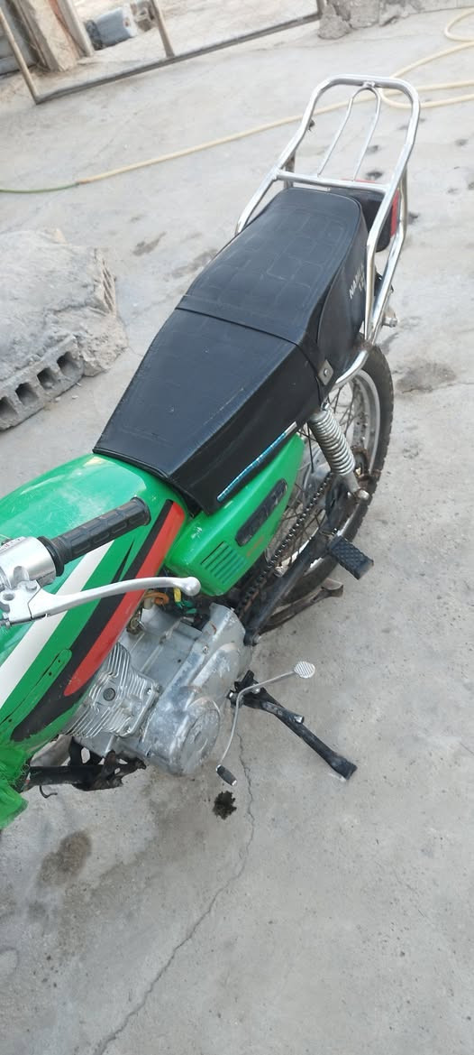 اوراق اصوليه كامله 
تجيفت جديد كور جديد كلشي بدلت بيهه 450 
***********
