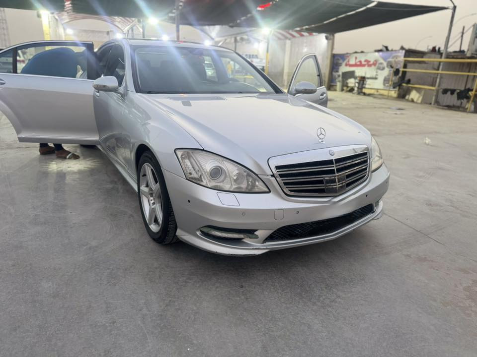 السلام عليكم s550 فول مواصفات مينعدن مكفوله من كلشي ماعدا جاملغ صبغ سياره جديده السعر 75 وبيها مجال مكانها بابل للاستفسار ***********
