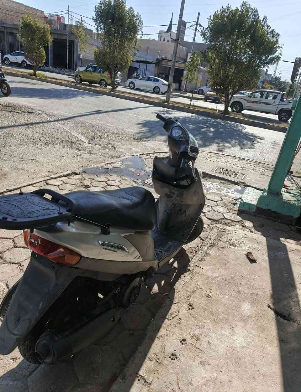 سلام عليكم دراجه ادرس قديم البيع دراجه نضيفه السعر خاص ***********
