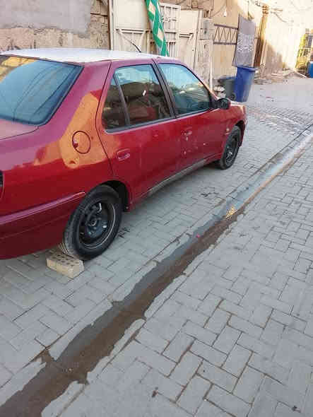 سلام عليكم بيجو فرنسي 306 لسياره بلاديه مابيه صبغ بيه تبديل بابين والدوسه بيه معجون موضحه بالصوره كير ومكينه بيه بدايه تبخير قليل تبريد شغال ثلج صدر امامي وخلفي جديد تخم تاير جديد المكان بغداد البلديات السعر 45وبيه مجال قليل *********** ***********
