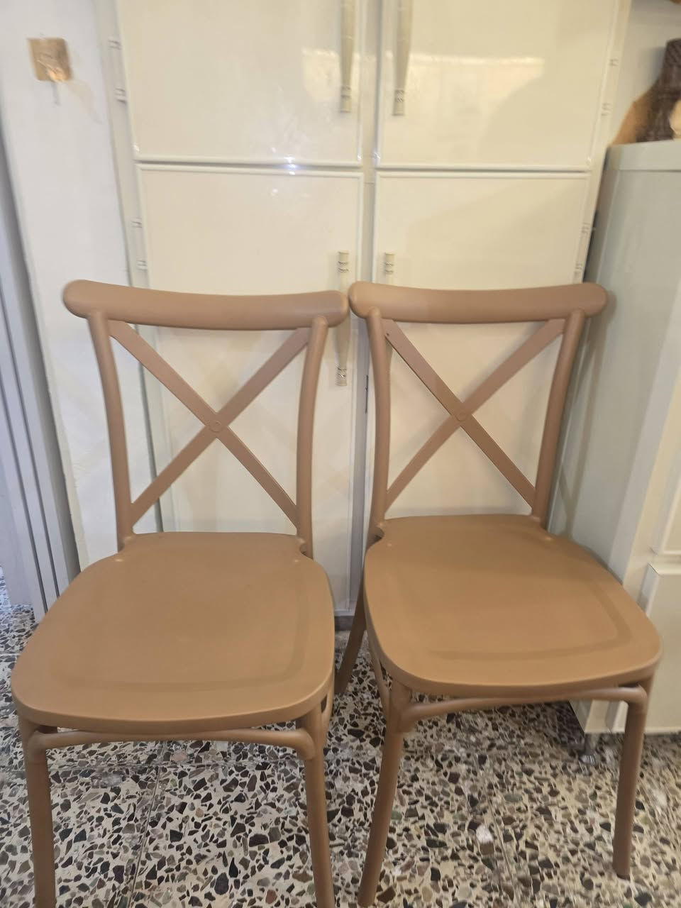 كنتور الالمنيوم ارتفاع ١٩٠وعرضه ٨٠ سعر ١٦٠ الف وميز مرمر وهكيل حديد مع كراسي تركيه اثنين ١٤٠ الف


**إذا كنت صاحب هذا الإعلان وتريد حذفه لأي سبب، رجاءا أرسل رسالة إلى الدعم الفني**