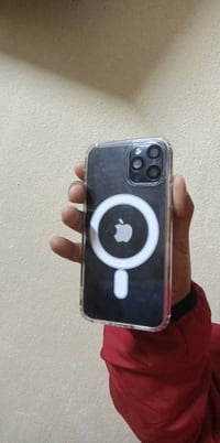 اكس اس • محول ١١ برو • بطارية ١٠٠