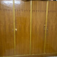 غرفة نوم • أثاث خشب