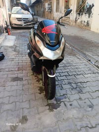 للبيع دراجه pcx ياباني الاصلي نوزل خطين ستان كهربائي حساس ازدحام دراجه...