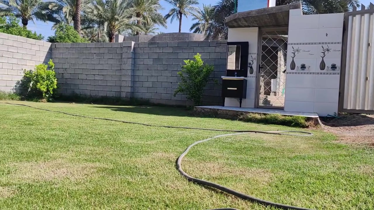 السلام عليكم ورحمة الله وبركاته
دار للبيع في الحويجه البحرية فرع صيدليه السراج
بالقرب من ثانوية نازك الملائكة ماء وكهرباء وتبليط المساحة 400 متر نظام حديث البيت جاهر من مطبخ وصحيات خارجيه وداخليه النقص الصاله والربعه بعدهن مو جاهزات حديقه كما موضح في الفيديو البيت طابق واحد ولكن نظام البناء طابقين
السعر 50 وبيها مجال للشراي للتواصل والاستفسار أكثر أتصل على الأرقام التالية 

***********
***********
