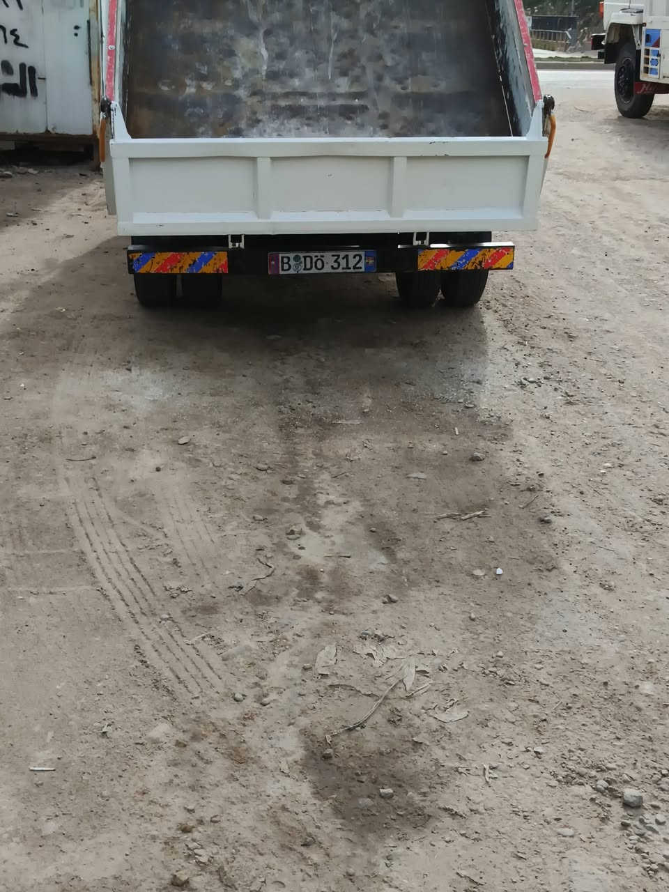 السلام عليكم كنتر هونداي موديل 16 مقفوله كفاله عامه جير ومحرك واكسن وشاصي ماكينه 4000م الهاف رقم بغداد تحويل ثاني يوم تخم تاير مكان السياره حل اجبله***********
