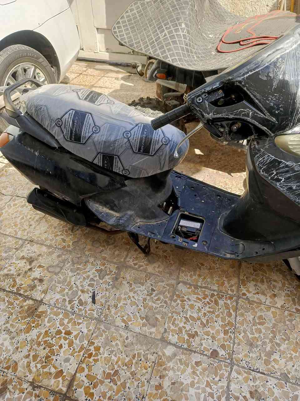 السلام عليكم شباب دراجه ماليزي دراجه حلوه وناعمه ماكينتها كلش ناعمه اتصل على هذا الرقم *********** سعره 250 بها مجال
