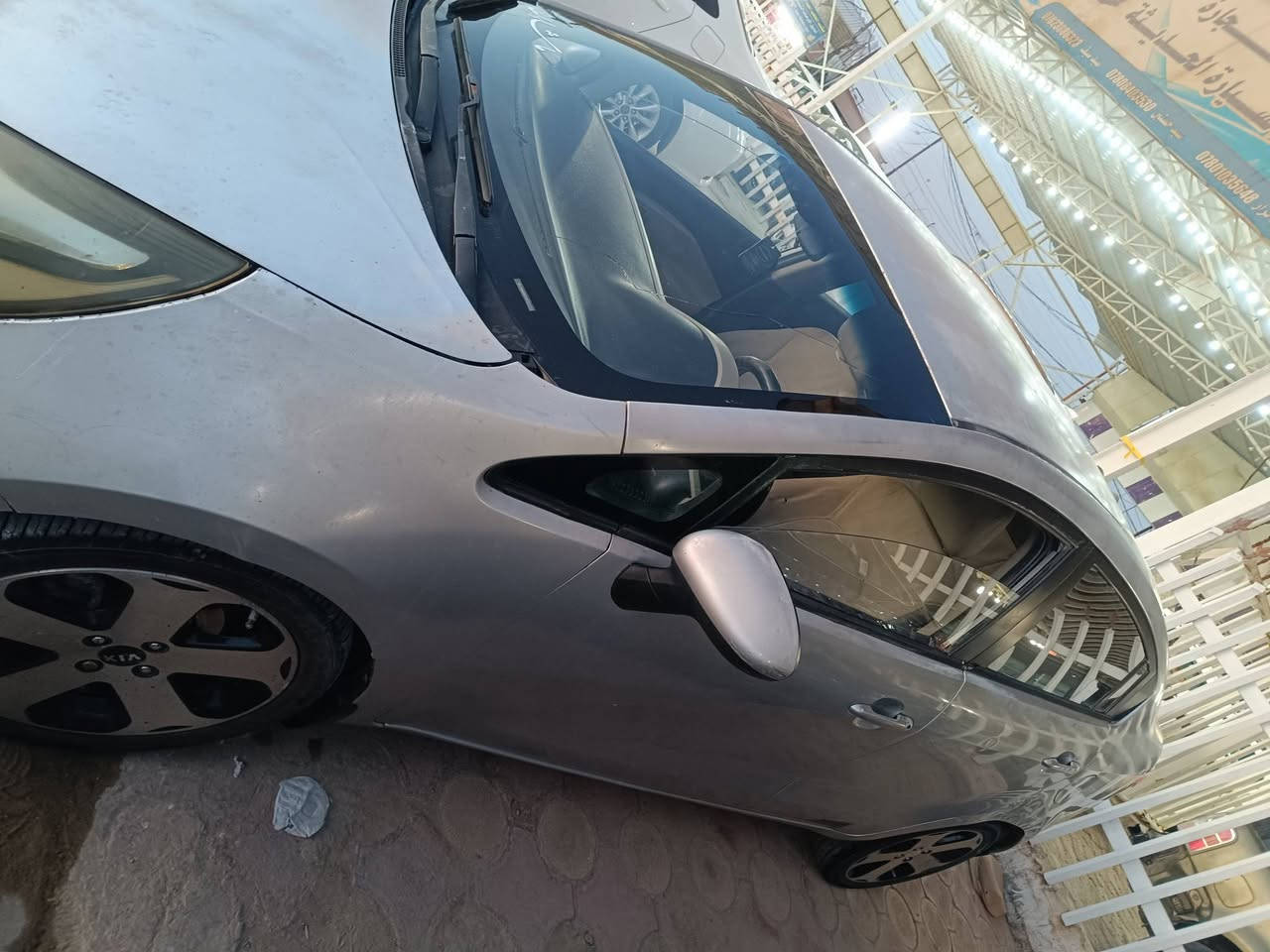 كيا ريو ٢٠١٥ محرك ١٦٠٠ رقم نجف سياره بيها جراد وصبغ حزام سعرها ٧٨ وبيها مجال جدآ قليل كير ومحرك جدد وعليها غرامات ٤ اوارق تنزل من سعرها مباشرة للتفاصيل الاتصال فقط ***********
