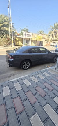 تشارجر SXT • ٢٠٢٣ • ٤٠٠٠