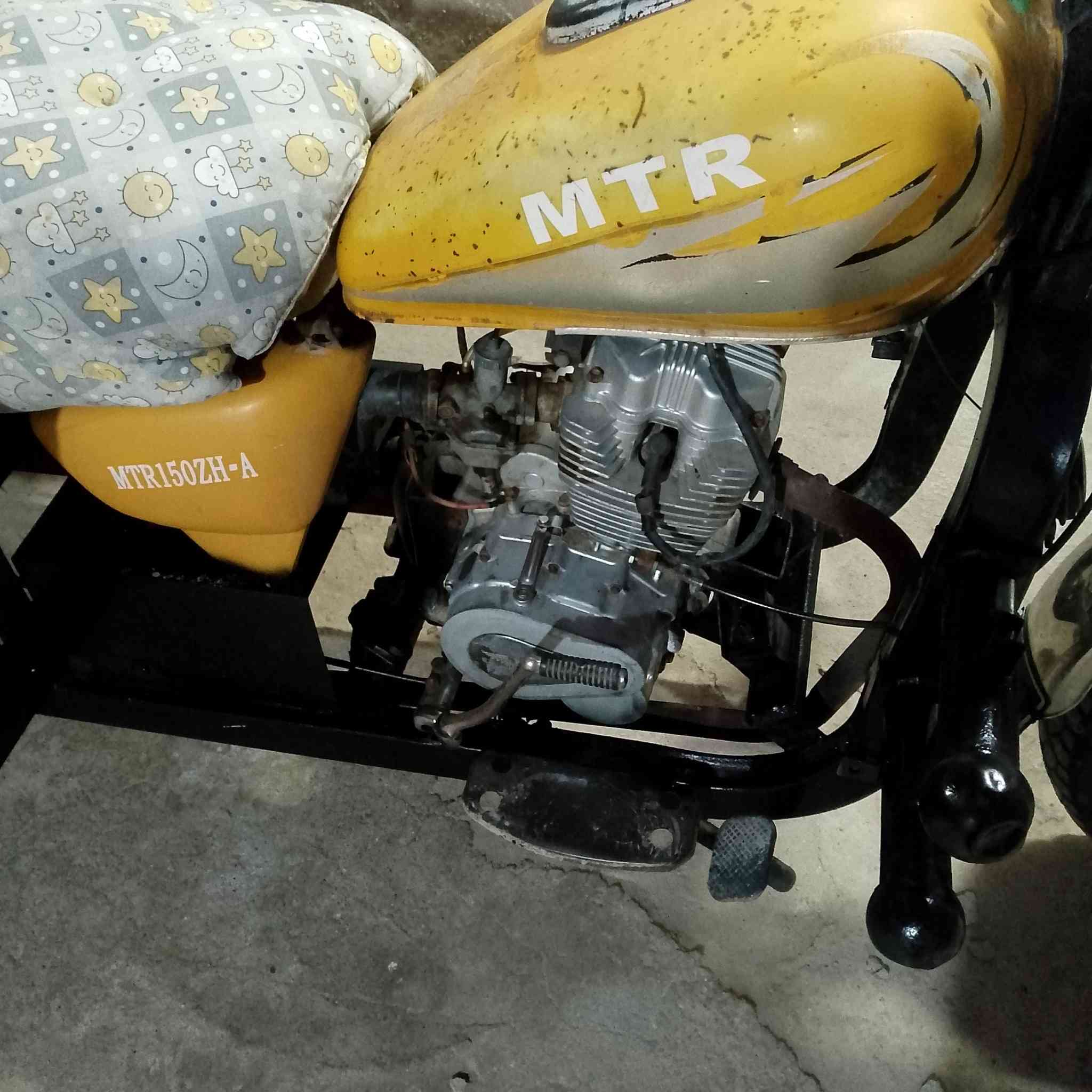 ستوته اوراق مديل 15مكفوله وحلوه شاصي كفاله بدي نضيف بس صبغ يرادله جارد مكينه حلوه تايرات جدد 3واكسن برغي نضيف كهربايات شغاله هورن لايت كدام  باتري سايبه بس شوي تعبان لبيع عنوان خور زبير رقم الهاتف ***********
