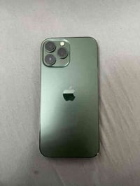 ايفون 13 بروماكس ذاكرة 128gb بطارية 83  للبيع ب 600 وبي مجال مكاني الي...