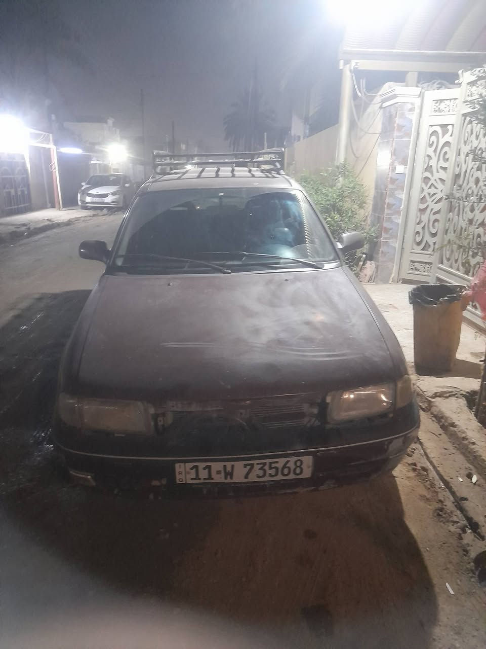 السلام عليكم اوبل استره نضيفه حلوه السياره بلادي تبريد موديل 1994 داخل حلو لون احمر لا ضربه لا كصه السياره جاهزه كهربائية كله شغاله محرك 2000 اوتوماتيك ابطاين جدد دشبوب جديد محرك وكير ابلادي تايرات جدد السياره انشالله ربع ما اذب عليه السياره مصبوغه جراد فقط لجماليه  مكان السياره بغداد ابو غريب حي الشهداء قرب محطه جوهره العدنان *********** السعر 50 وبيه مجال لطيبين
