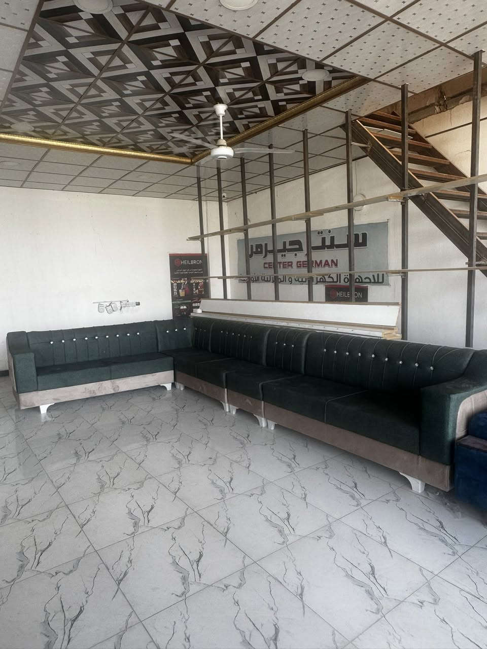 سعر التخم 400 الف 
هاي الالوان الموجوده 
واكيد الواقع احلا بهواي من الصوره


**إذا كنت صاحب هذا الإعلان وتريد حذفه لأي سبب، رجاءا أرسل رسالة إلى الدعم الفني**