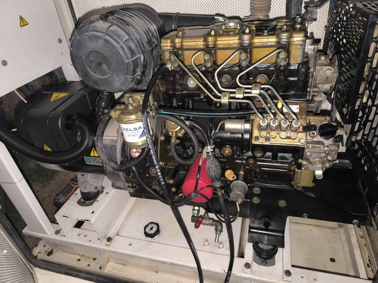 للبيع مولدة نوع بيركنز كاتم انكليزي قدرتها 20kva يعني خروج 50 امبير صافي نوع الملف لوري سمر الفرنسي الحديث المرغوب والمعتمد عالميا بالاسواق. ونوع الكاتم جبيلي اخوان غني عن التعريف.حجم المحرك 4سليندر انكليزي.تحتوي على شاشه معلومات ديجيتال رقميه.نظام تشغيل واطفاء ذاتي.
نظافه المولده 90% مكاني الحله/ للاستفسار اكثر التواصل عبر الواتساب ***********

للبيع مولدة نوع بيركنز كاتم انكليزي قدرتها 20kva يعني خروج 50 امبير صافي نوع الملف لوري سمر الفرنسي الحديث المرغوب والمعتمد عالميا بالاسواق. ونوع الكاتم جبيلي اخوان غني عن التعريف.حجم المحرك 4سليندر انكليزي.تحتوي على شاشه معلومات ديجيتال رقميه.نظام تشغيل واطفاء ذاتي.
