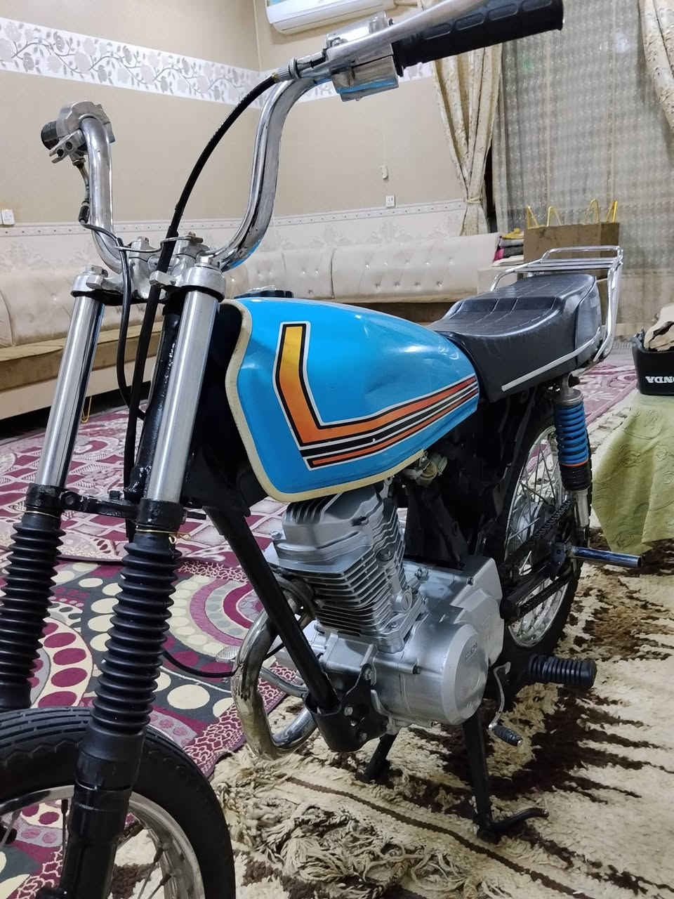 سلام عليكم شباب دراجه ايرانيه حلوه ونضيفه مال شغل  للبيع موديل ٢٤ معمره كلك مكفوله كربلاء حي العباس فرع لول الشراي بي خير ويدلل  ***********
