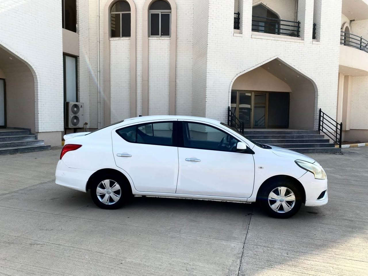 نيسان سةني
موديل 2019 

وةك سبوغ .سبوغي نيية 
٣ جي تةعديلي هةية هيجي تري نيه 
هةيكةلي زور جوانه يةك دينار مةسرةفي نيه 
تةبريت بة شةرت تةقة و رةقة بة شةرت 
سةنةوي  تا ٢٠٢٨ 
بة ناوي خومانه سةيارةكة  
نرخ . 102 وةرقة و مةجاليكي كةم 
رقم.***********
واتساب .فايبةر أربيل, العراق
