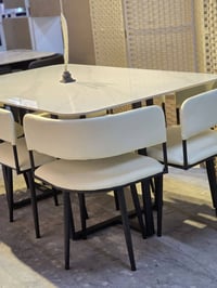 ميز طعام • ٦ كراسي • سطح مرمر