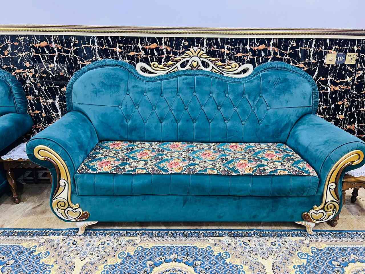 تخم للبيع عشر مقاعد نضيف اخو الجديد مكان الكوت  ناحية شيخ سعد رقم
***********
